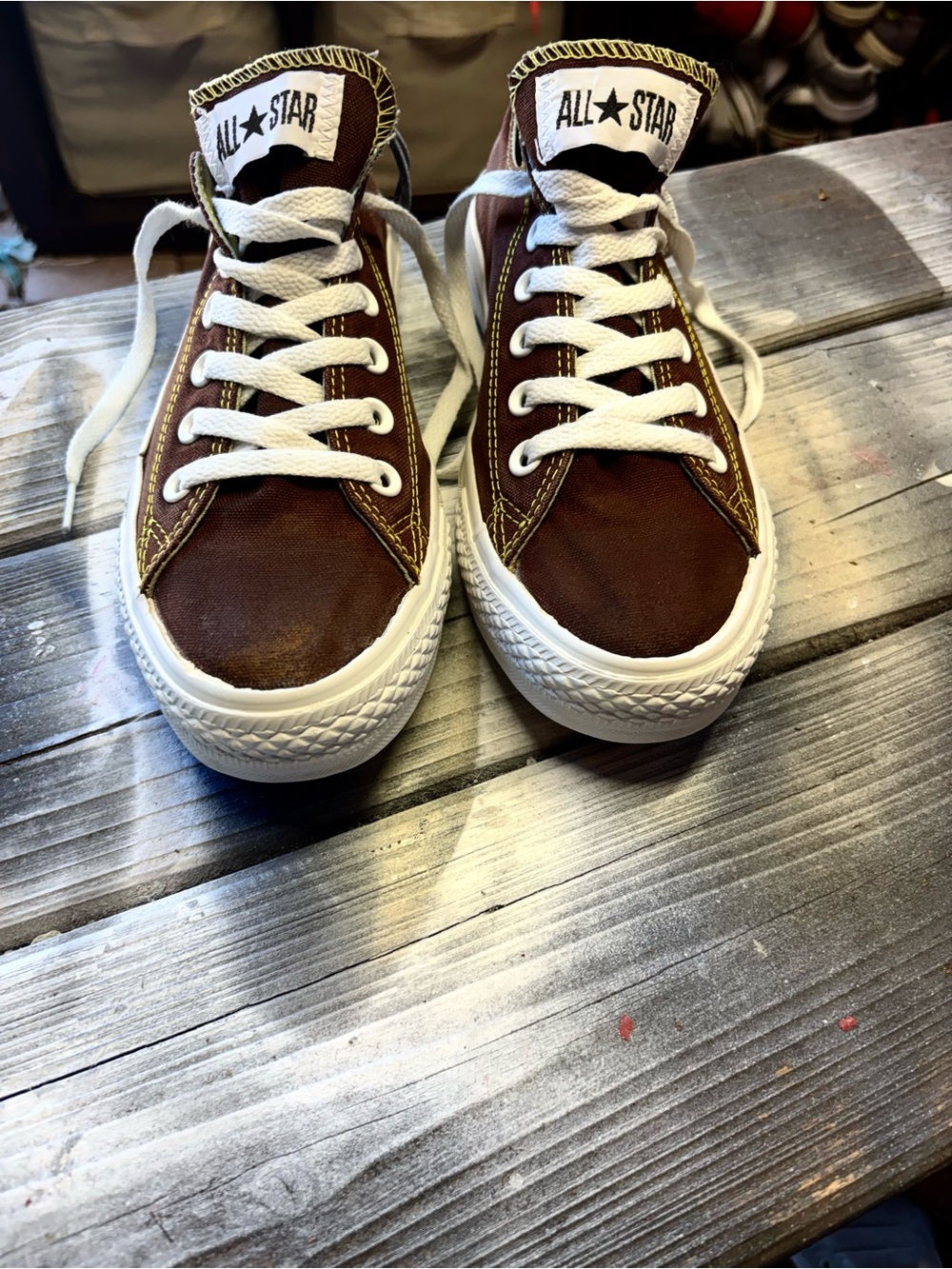 Brown Converse All Star sneakers in US skateboarding #retro womens 8